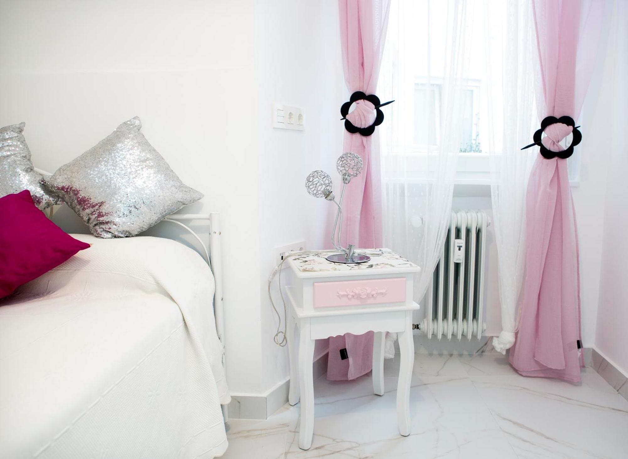 Vut 14 Grillos Apartment Salamanca Bagian luar foto
